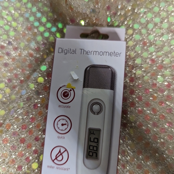 Digital thermometer - Picture 3 of 6